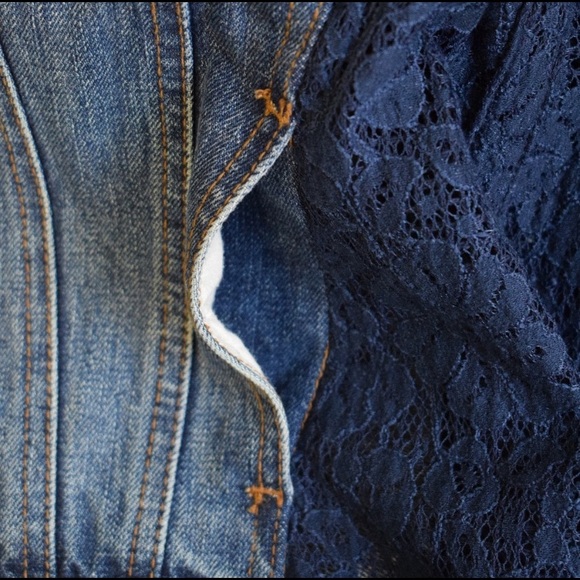 FREE PEOPLE DENIM JACKET W BLUE LACE INSET PANELS - Picture 10 of 12